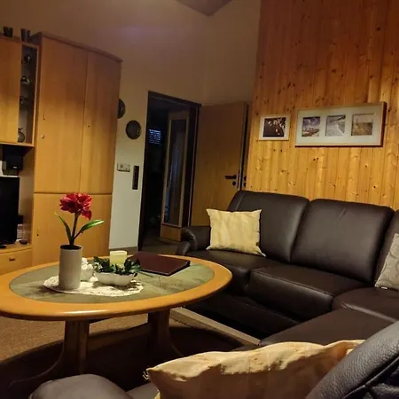 Semesterbostad Eul F5 With Winter Garden *