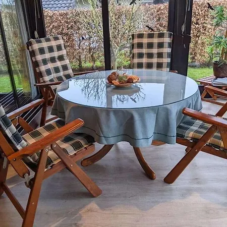 Semesterbostad Eul F5 With Winter Garden Grosswurden